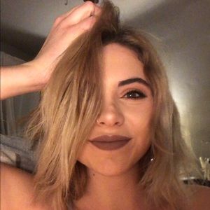 Meet your Posher, Nicole